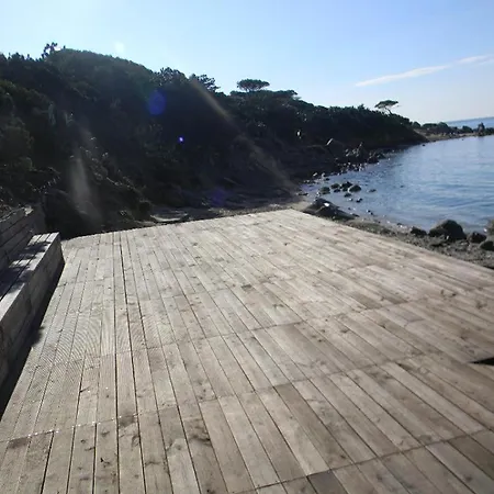Villino -baia Azzurra Feriehus Capitana